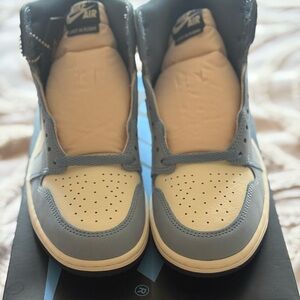 Jordan Athletic Shoes in Gray and Cream